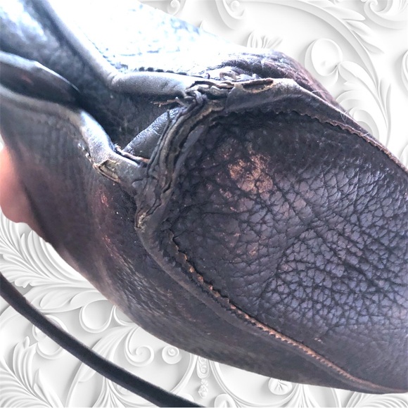 LL Bean Black Crossbody Bag H2F All Leather Classic Pebble Roomy *Needs TLC* - Picture 13 of 13